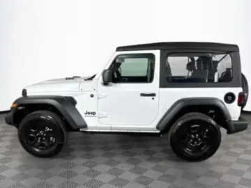 Jeep Wrangler Unlimited Sport 2.0T-GDI CarPlay