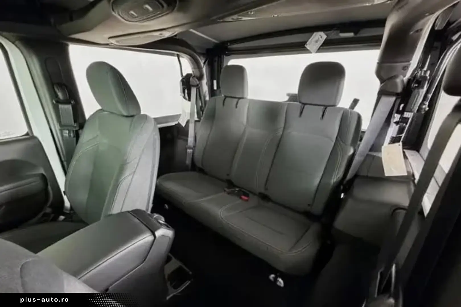 Jeep Wrangler Unlimited Sport 2.0T-GDI CarPlay