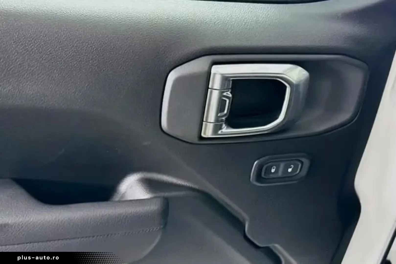 Jeep Wrangler Unlimited Sport 2.0T-GDI CarPlay