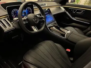 MERCEDES-BENZ S 580e lang long AMG-Line Sound Pano Chauffeur