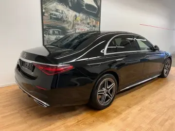 MERCEDES-BENZ S 580e lang long AMG-Line Sound Pano Chauffeur