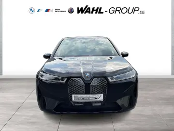BMW iX xDrive40 SPORTPAKET H&K HIFI PANO AHK LASER A
