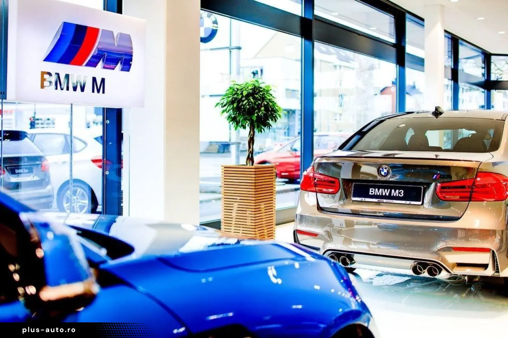 BMW iX xDrive40 SPORTPAKET H&K HIFI PANO AHK LASER A