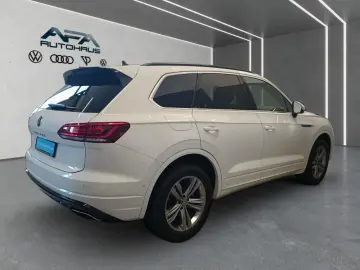 VW Touareg V6 3.0 TDI R-Line 4M AHK Memory Navi DC