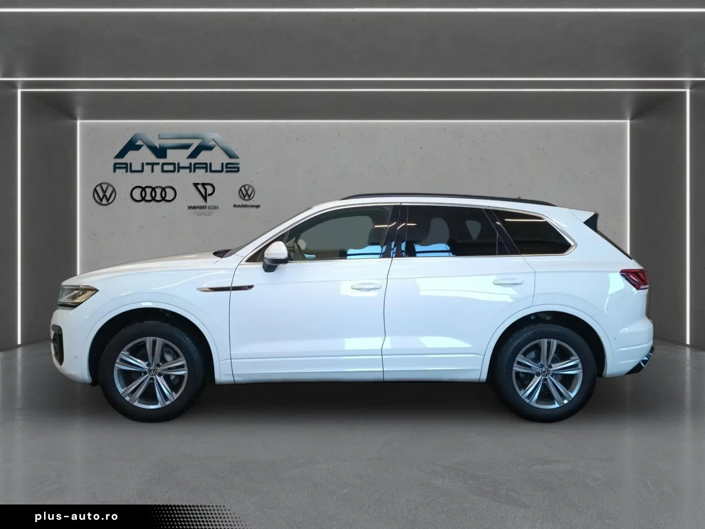 VW Touareg V6 3.0 TDI R-Line 4M AHK Memory Navi DC