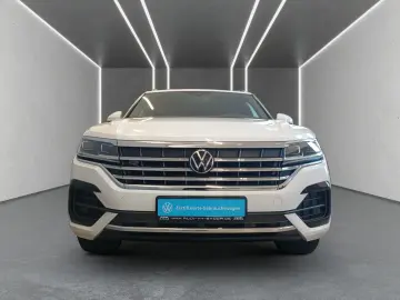 VW Touareg V6 3.0 TDI R-Line 4M AHK Memory Navi DC