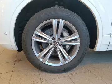 VW Touareg V6 3.0 TDI R-Line 4M AHK Memory Navi DC