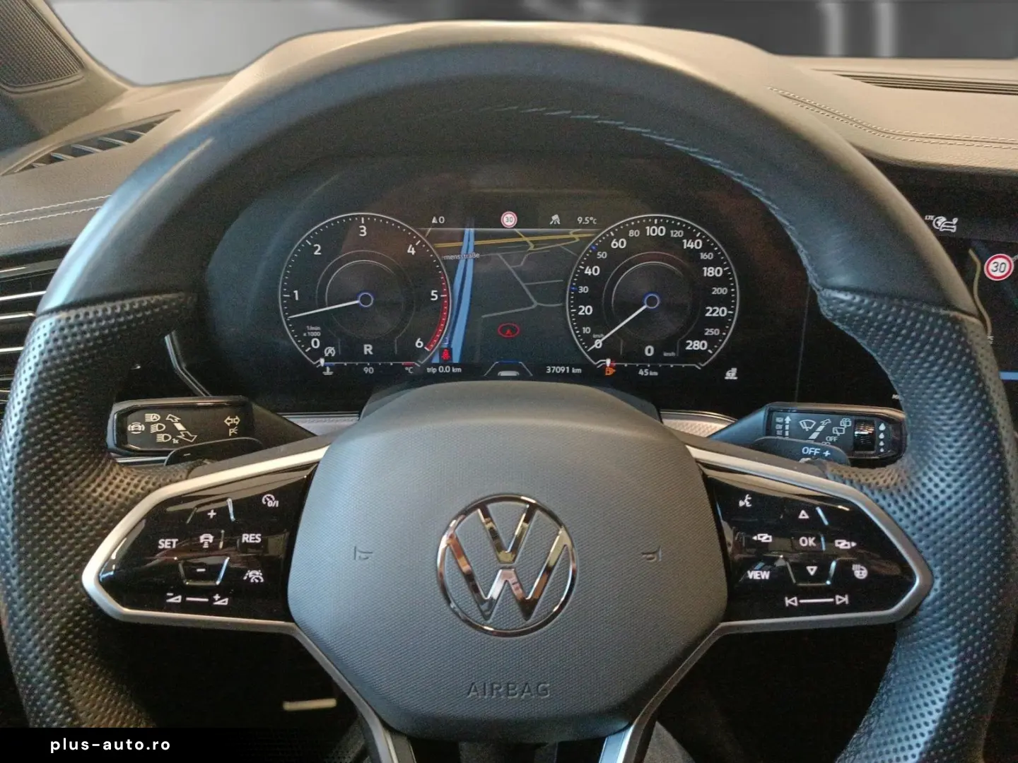 VW Touareg V6 3.0 TDI R-Line 4M AHK Memory Navi DC