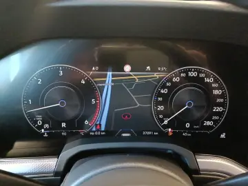 VW Touareg V6 3.0 TDI R-Line 4M AHK Memory Navi DC