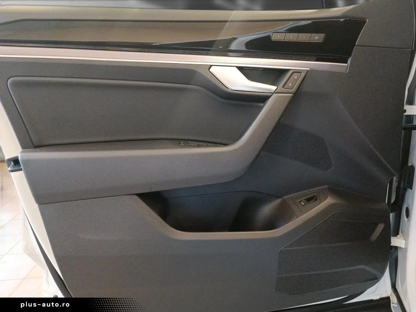 VW Touareg V6 3.0 TDI R-Line 4M AHK Memory Navi DC