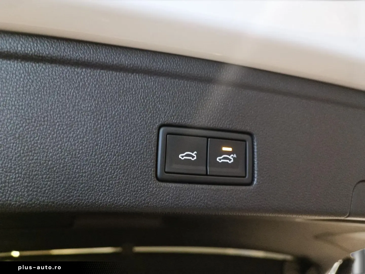 VW Touareg V6 3.0 TDI R-Line 4M AHK Memory Navi DC