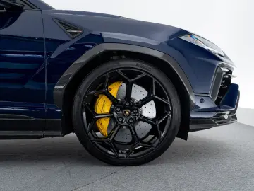 LAMBORGHINI Urus Performante MY24   Carbon