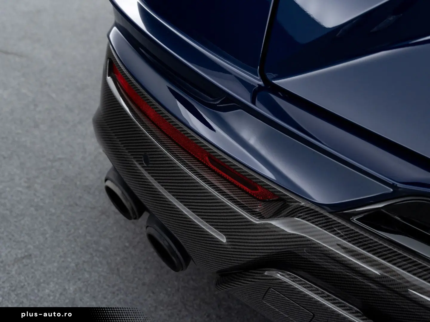 LAMBORGHINI Urus Performante MY24   Carbon