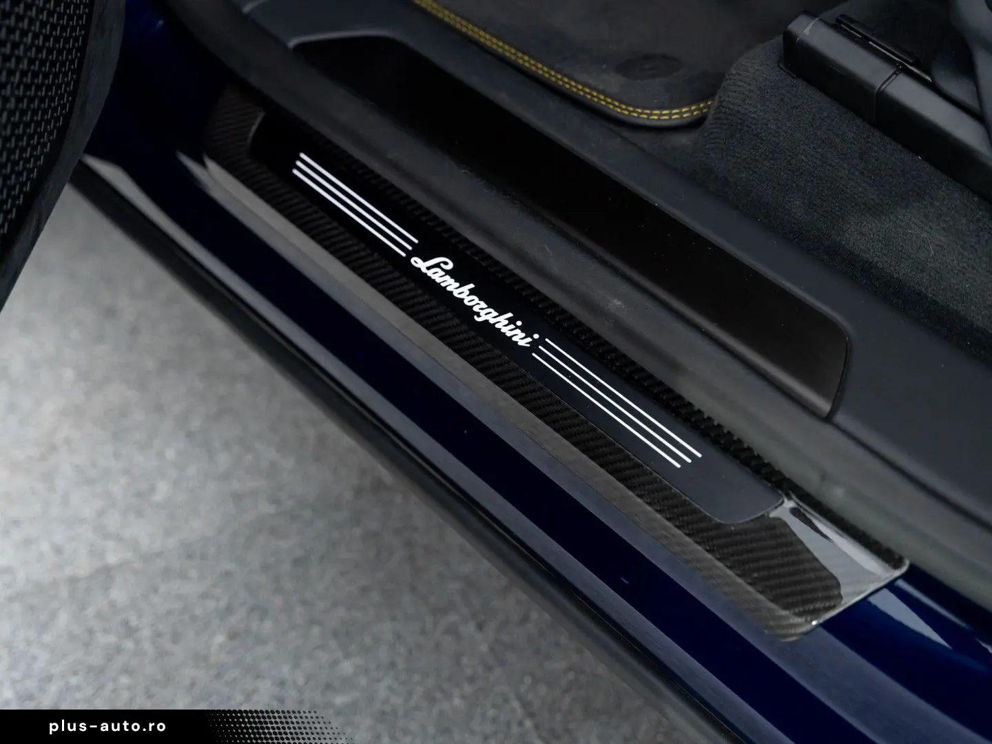 LAMBORGHINI Urus Performante MY24   Carbon