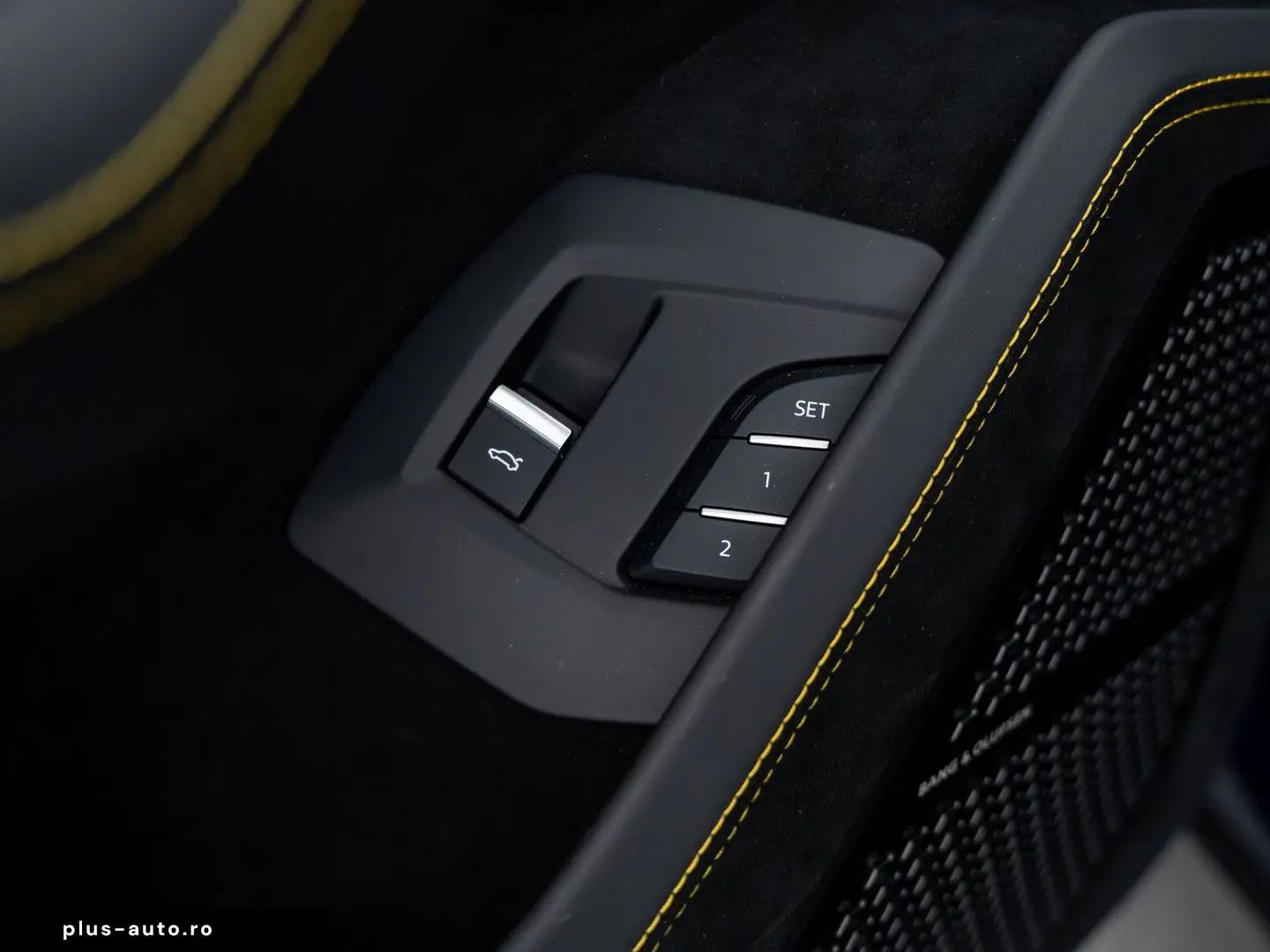 LAMBORGHINI Urus Performante MY24   Carbon