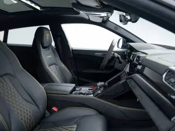 LAMBORGHINI Urus Performante MY24   Carbon