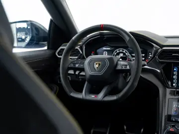 LAMBORGHINI Urus Performante MY24   Carbon