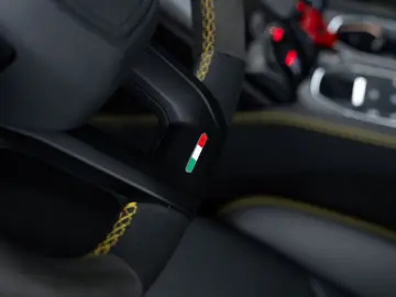 LAMBORGHINI Urus Performante MY24   Carbon