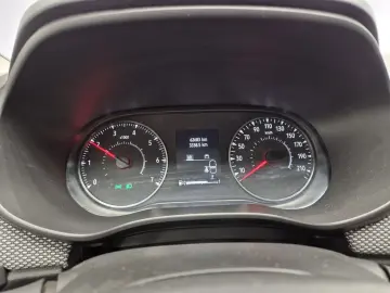 Dacia Logan TCe 90 MT6 Comfort