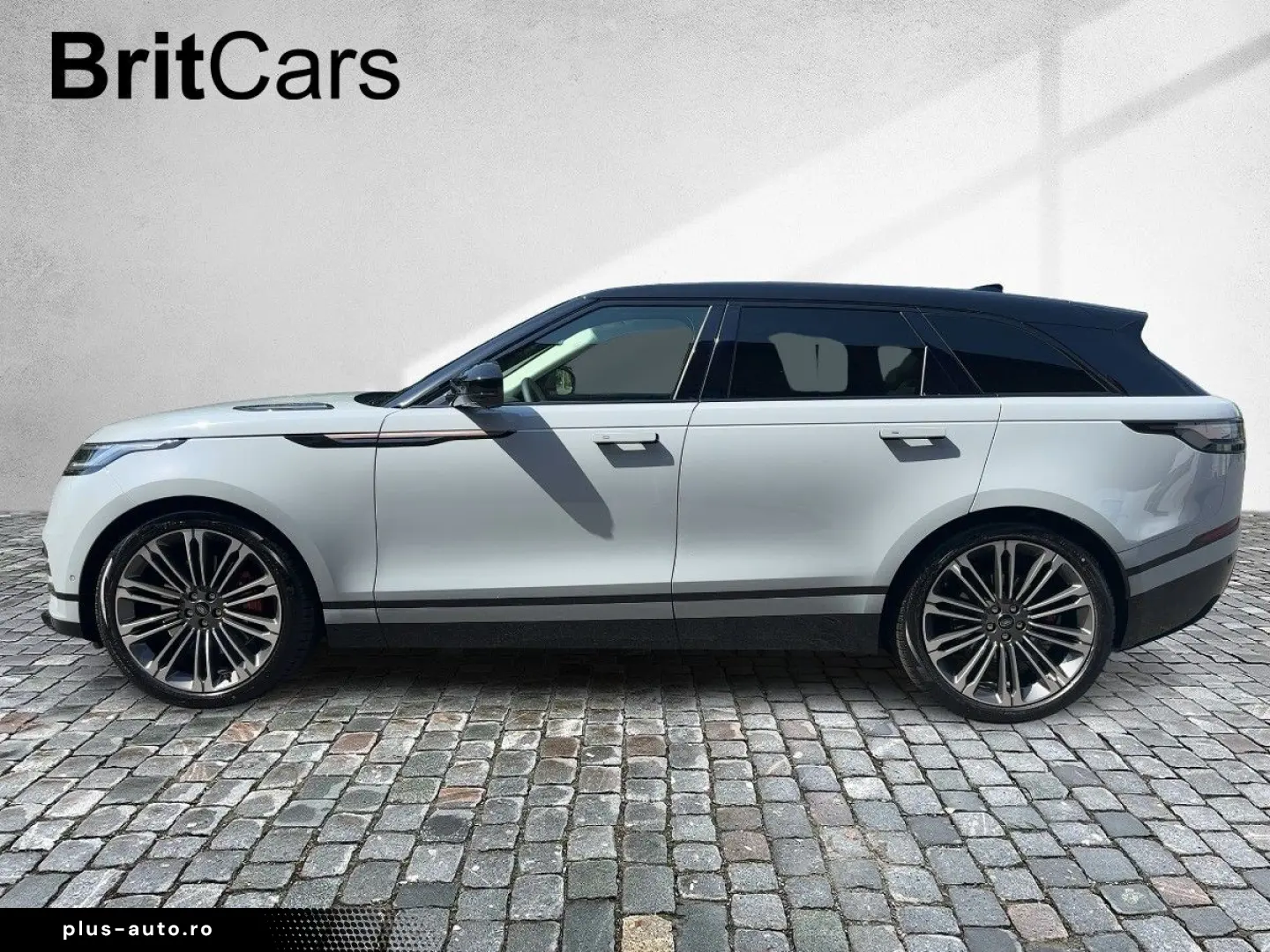 LAND ROVER RANGE ROVER VELAR D300 Dynamic SE Pano