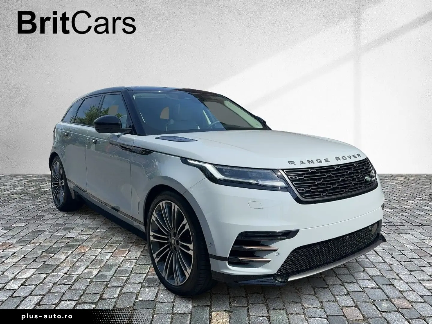 LAND ROVER RANGE ROVER VELAR D300 Dynamic SE Pano