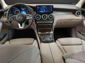 Mercedes-Benz GLC 300 e 4MATIC 9G-TRONIC  AMG-Line