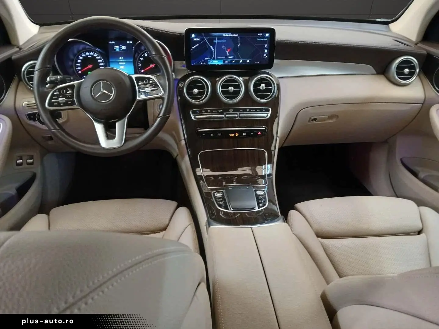 Mercedes-Benz GLC 300 e 4MATIC 9G-TRONIC  AMG-Line