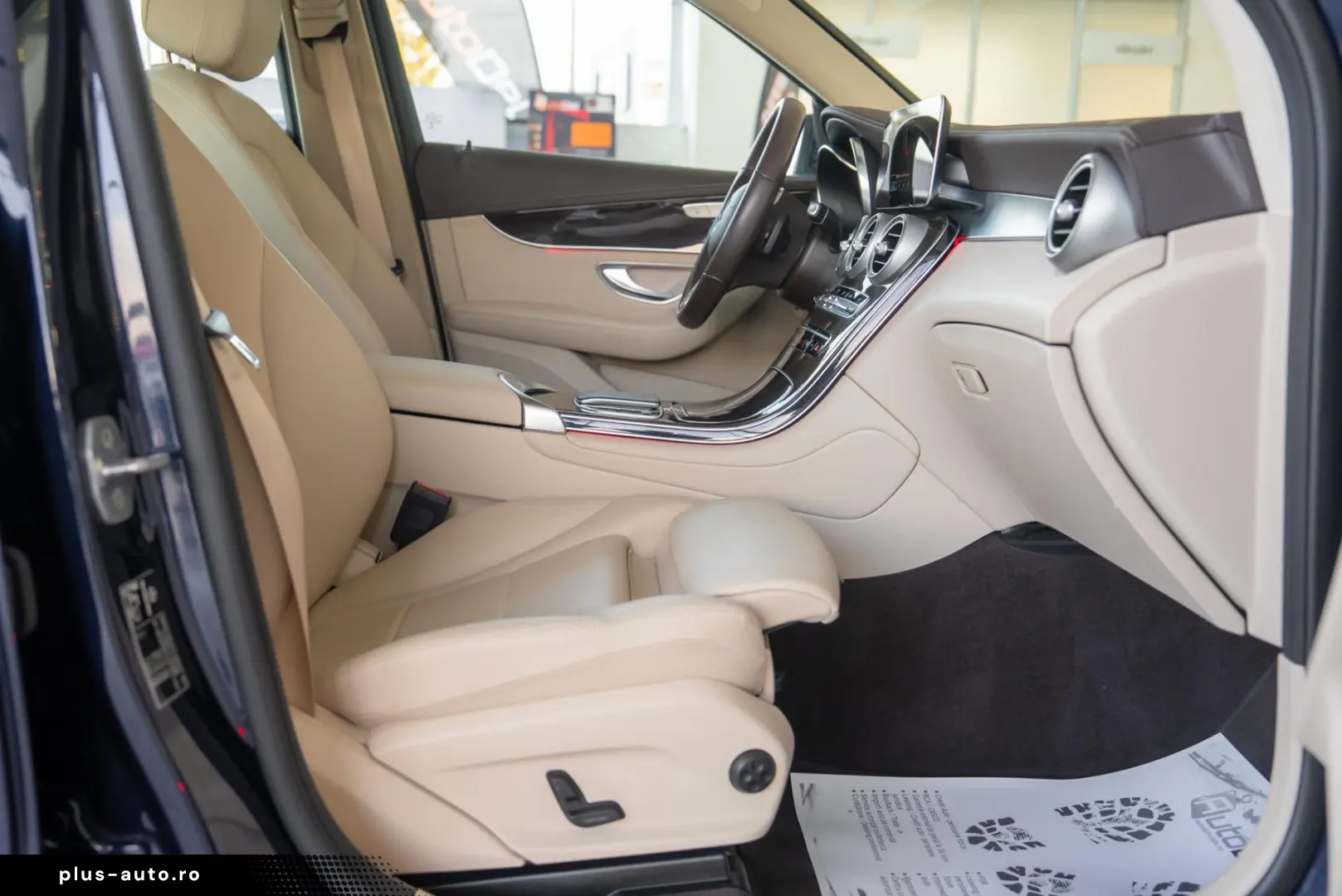 Mercedes-Benz GLC 300 e 4MATIC 9G-TRONIC  AMG-Line