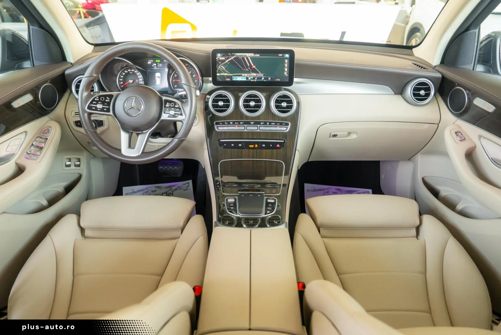 Mercedes-Benz GLC 300 e 4MATIC 9G-TRONIC  AMG-Line