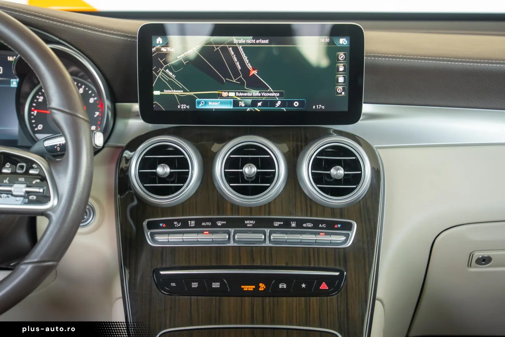 Mercedes-Benz GLC 300 e 4MATIC 9G-TRONIC  AMG-Line