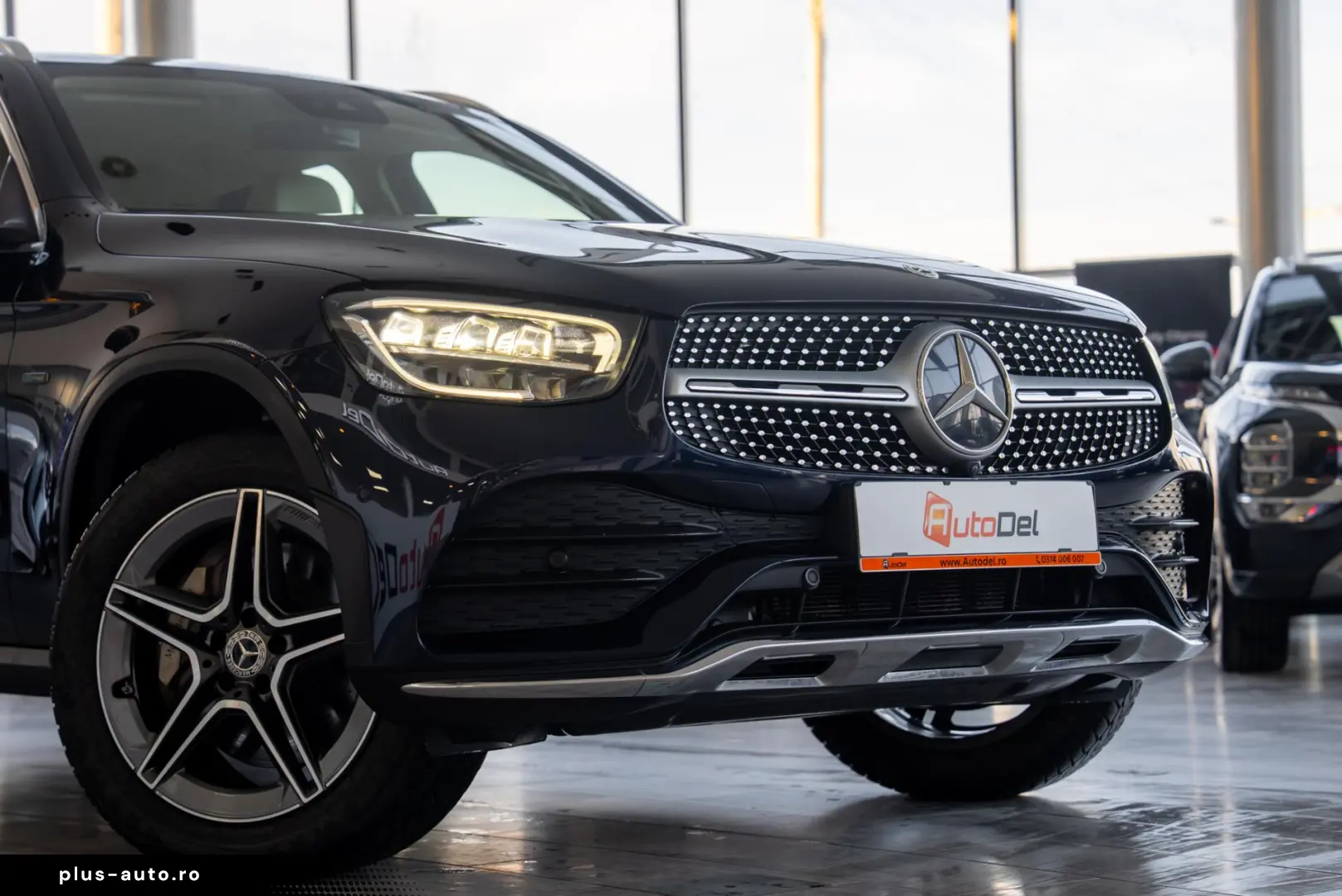 Mercedes-Benz GLC 300 e 4MATIC 9G-TRONIC  AMG-Line