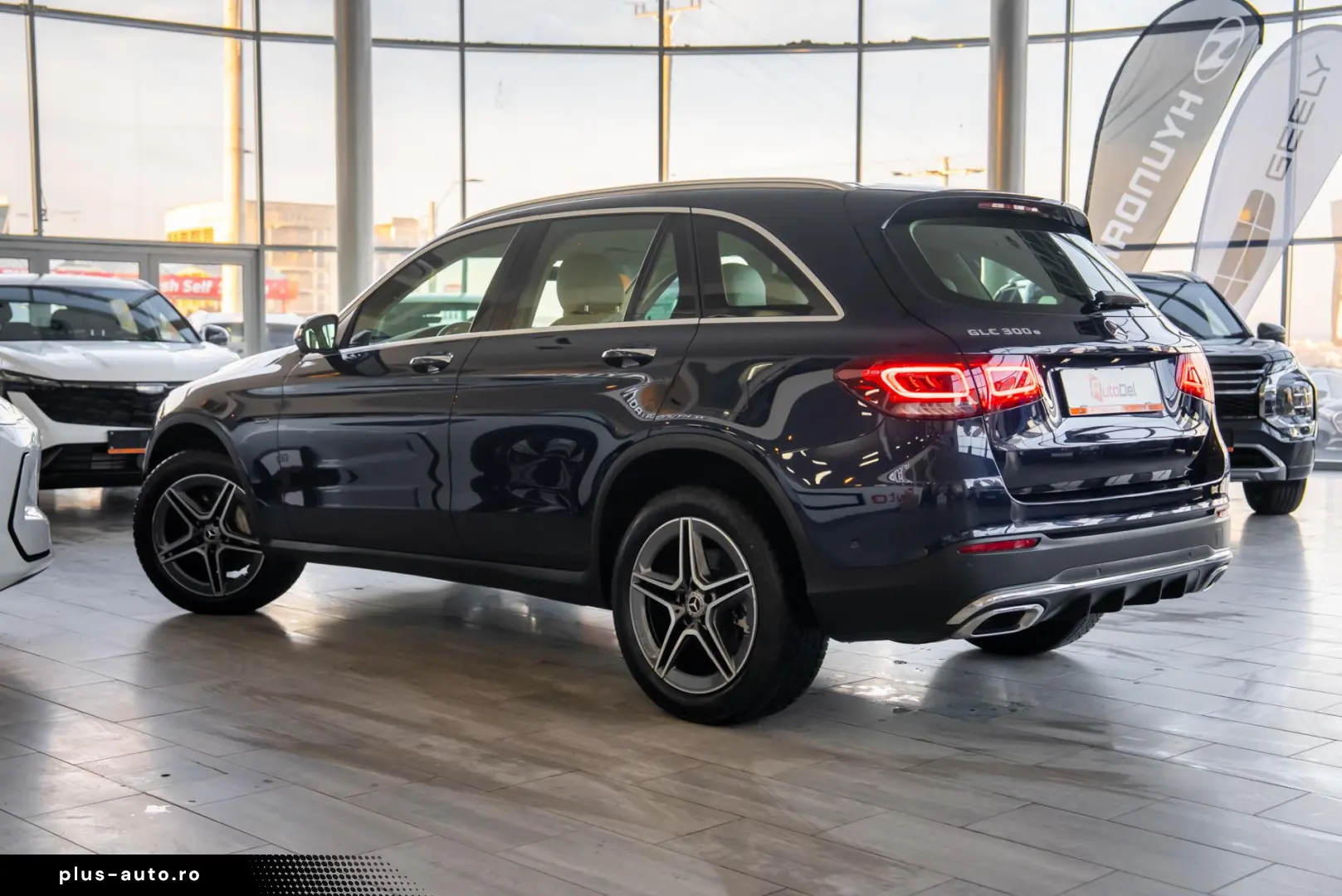 Mercedes-Benz GLC 300 e 4MATIC 9G-TRONIC  AMG-Line