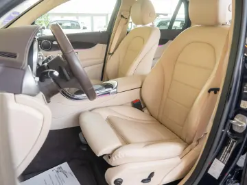 Mercedes-Benz GLC 300 e 4MATIC 9G-TRONIC  AMG-Line