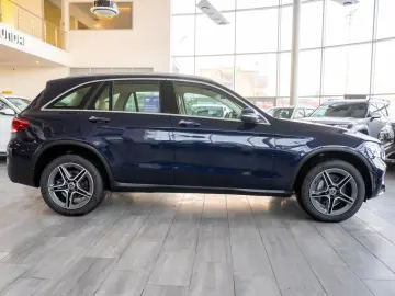Mercedes-Benz GLC 300 e 4MATIC 9G-TRONIC  AMG-Line