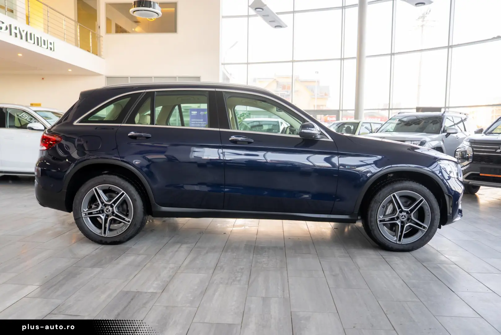 Mercedes-Benz GLC 300 e 4MATIC 9G-TRONIC  AMG-Line