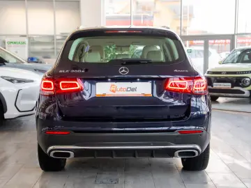Mercedes-Benz GLC 300 e 4MATIC 9G-TRONIC  AMG-Line