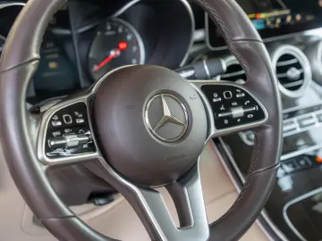 Mercedes-Benz GLC 300 e 4MATIC 9G-TRONIC  AMG-Line