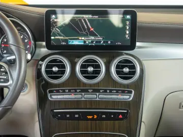 Mercedes-Benz GLC 300 e 4MATIC 9G-TRONIC  AMG-Line