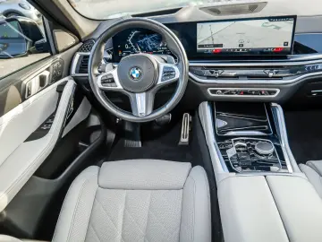 BMW X6 xDrive30d M Sport PANO HUD ACC RFK NAVI LED D