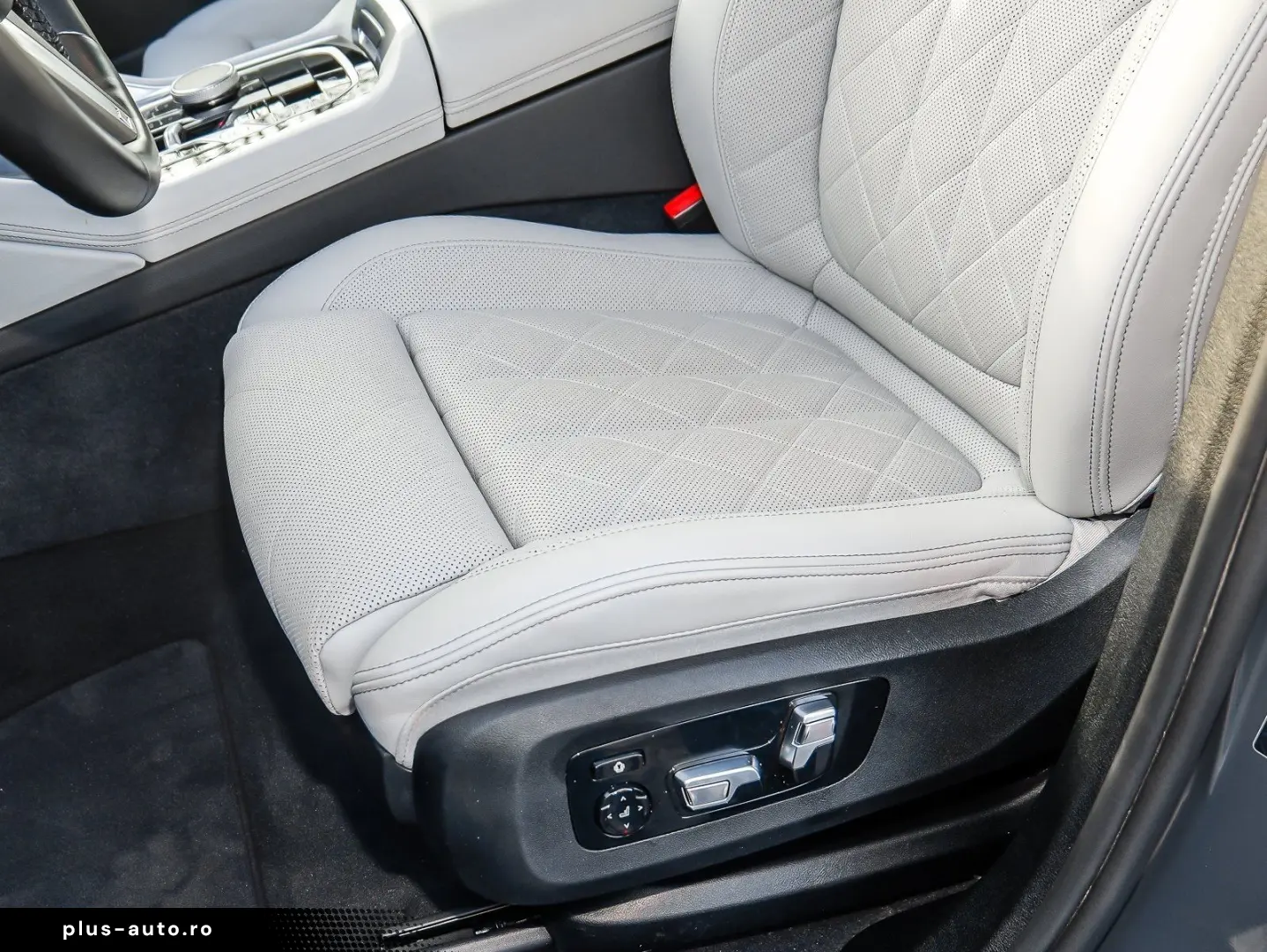 BMW X6 xDrive30d M Sport PANO HUD ACC RFK NAVI LED D