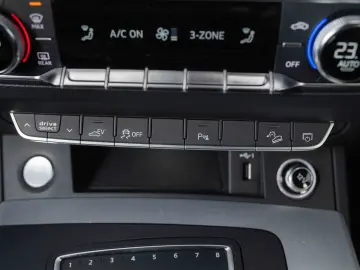 Audi Q5 50 TFSI e Quattro S-Line