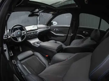 BMW Seria 3 318i Aut. M Sport