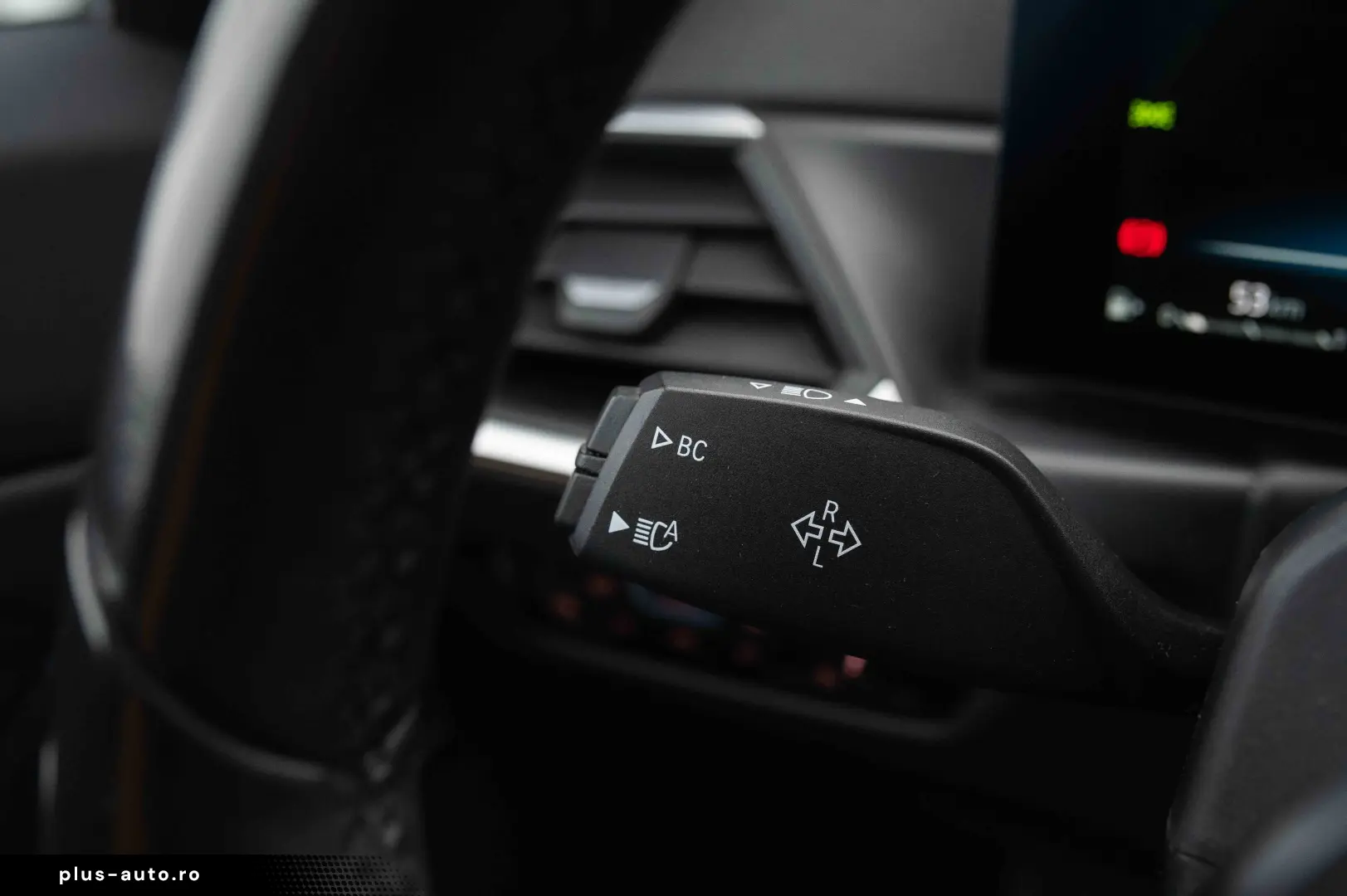 BMW Seria 3 318i Aut. M Sport