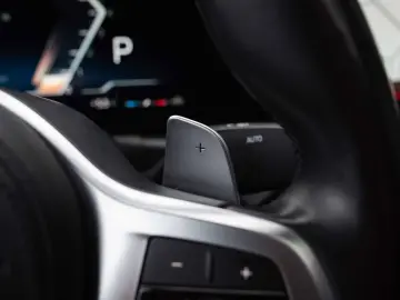 BMW Seria 3 318i Aut. M Sport