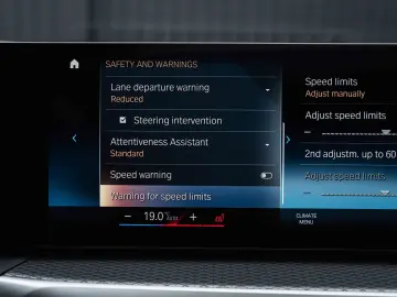 BMW Seria 3 318i Aut. M Sport