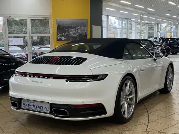 PORSCHE 992 (911) Cabriolet 4 ACC LED SPuR KAMERA ABGAS