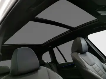 BMW iX3 1 89 %   GAP   48 M H K Pano AHK