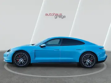 PORSCHE Taycan 4 S Beifahrer-Display HUD Matrix Bose 20