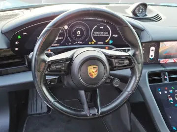 PORSCHE Taycan 4 S Beifahrer-Display HUD Matrix Bose 20