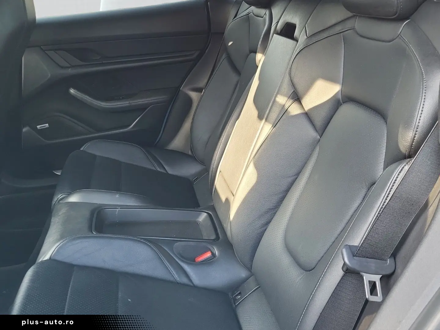 PORSCHE Taycan 4 S Beifahrer-Display HUD Matrix Bose 20